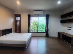 ให้เช่าทาวน์โฮม 3 ชั้น 3 ห้องนอน โครงการ เพล็กซ์ เรสซิเดนซ์ นวมินทร์ 111 เลียบด่วน เกษตร นวมินทร์ พร้อมเฟอร์นิเจอร์