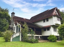 ลดราคาพิเศษ บ้าน สไตล์อิงลิชคันทรี หลังบ้านมีลำธาร ดอยสะเก็ด