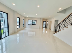 รถมือสอง อสังหาริมทรัพย์ บ้าน ปี 0 