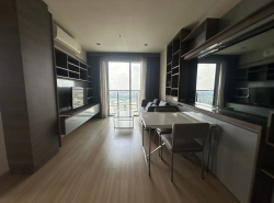 Sky Walk Condominium spacious quiet clean 27th floor BTS Phra Khanong