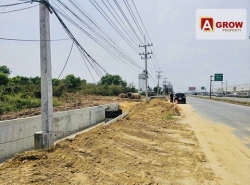 ที่ดินเปล่าถมแล้ว ติดถนนพหลโยธินขาเข้า ปากทางเข้าโรงไฟฟ้าวังน้อย ทำเลคุณภาพ