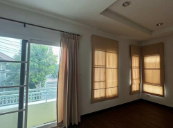 รถมือสอง อสังหาริมทรัพย์ บ้าน ปี 0 