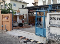 ให้เช่าบ้านเดี่ยว 2 ชั้น 4 ห้องนอน 2 ห้องน้ำ ซอยรัชดาภิเษก 7 เขตดินแดง ใกล้รถไฟฟ้าใต้ดินศูนย์วัฒนธรรม