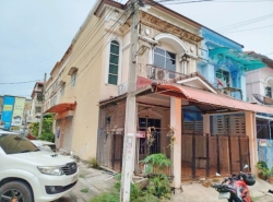 หทัยราษฎร์ต้น รามอินทรา สุกี้ตี๋น้อย มีนบุรี ให้เช่า Townhome หัวมุม ออฟฟิศ bigc ลดราคา 30% 3นอน 2น้ำ 22 ตรว. MRT ตลาดมีนบุรี 2แอร์