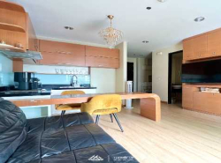 ขายด่วนมากคอนโด The Address Siam  2 ห้องนอน 1 ห้องน้ำ ห้องสวยตกแต่งมาครบ