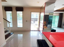 รถมือสอง อสังหาริมทรัพย์ บ้าน ปี 0 