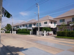 รถมือสอง อสังหาริมทรัพย์ บ้าน ปี 0 