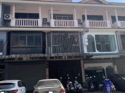 ติดถนนค้าขายได้ #โซนห้วยแก้ว ขาย 5.8 ล้าน 192 ตรม. อาคา​รพาณิชย์ 3 ชั้น​ 1​ คูหา ตึกสภาพดี สะอาด เหมาะสำหรับเปิด #ร้านอาหาร #คาเฟ่