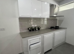 ให้เช่าบ้าน เอกมัย ซอย2 เพียง 500 เมตร ถึง BTS เอกมัย 4 ห้องนอน Fully furnished