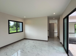 รถมือสอง อสังหาริมทรัพย์ บ้าน ปี 0 