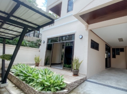 ให้เช่าบ้านเดี่ยว4 ชั้น ใจกลางเมือง สุขุมวิท 4 ปรับปรุงใหม่