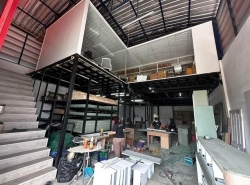 ขายโกดังขนาดเล็ก ถนน พัฒนาชนบท 3 โซนลาดกระบัง ที่ดิน 50 ตารางวา พื้นที่ใช้สอย 350 ตารางเมตร  ห้องน้ำ 2 ห้อง