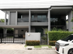 POR4358 ให้เช่า บ้านเดี่ยว เศรษฐสิริ กรุงเทพกรีฑา 2 Setthasiri ประชาร่วมใจ รามคำแหง 68 ใกล้นานาชาติ Brighton  หันหน้าทิศ เหนือ 