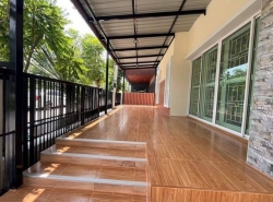 บ้านสวยพร้อมอยู่ ด่วนบ้านเดี่ยวชั้นเดี่ยวใกล้นิคมอมตะซิตี้พานทองชลบุรี สิรัชชา พาร์ค