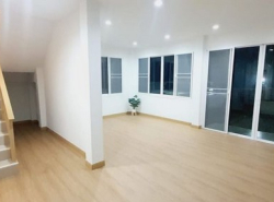 รถมือสอง อสังหาริมทรัพย์ บ้าน ปี 0 