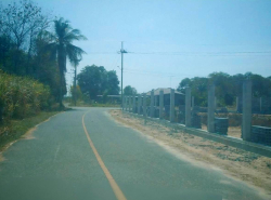ขายที่ดินบ้านบึงชลบุรี​  เนื้อที่​ 26 -​3 -​71ไร่  พื้นที่สีเหลือง​ EEC ถนนสาธารณะ เกือบรอบที่ดิน