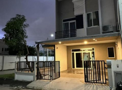 EPL-HR3871 ให้เช่าทาวน์โฮม 2 ชั้น หลังมุม Casa City Bangna คาซ่า ซิตี้ บางนา กม 7 ซอยราชวินิตบางแก้ว 2 ห้องนอน 3 ห้องน้ำ เนื้อที่ 21 ตร.วา