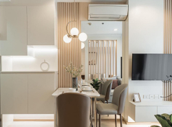 ขายด่วนIDEO Q Ratchatewi ห้องรีโนเวทใหม่ เฟอร์นิเจอร์ไม้สวยๆ 1 ห้องนอน 1 ห้องน้ำ