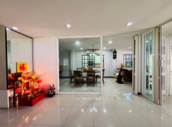 รถมือสอง อสังหาริมทรัพย์ ที่ดิน ปี 0 
