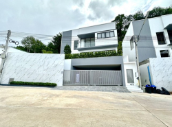 โครงการหรู ขายบ้านเดี่ยว ระดับ Super Luxury ตั้งอยู่ใจกลางเมืองภูเก็ต รัษฎา-บางชีเหล้า สไตล์ Modern Tropical พร้อมลิฟท์