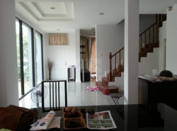 รถมือสอง อสังหาริมทรัพย์ บ้าน ปี 0 