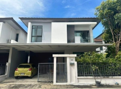 RA16 Rent เช่า บ้านเดี่ยว เฟอร์นิเจอร์ครบ พร้อมอยู่ หมู่บ้านออร่า รามคำแหง94