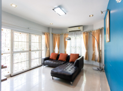 รถมือสอง อสังหาริมทรัพย์ บ้าน ปี 0 