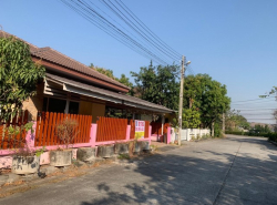 ขายบ้านเดี่ยวชั้นเดียว มบ.พานาปาร์ค ขนาด 62 ตรว 3 นอน 2 น้ำ ราคาถูก ต่อเติมเต็ม พร้อมอยู่ ใกล้นิคมอมตะนคร ชลบุรี