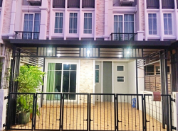 บึงกุ่ม ใจกลางเมืองลาดพร้าว แม็กซ์แวลู 1.7 กม. นวมินทร์ 38-44 4 นอน  ม.รัตนบัณฑิต 3.5 กม.บ้านสไตล์อังกฤษ 2 ชั้น  ให้เช่า 20ตร.วา.160ตร.ม.