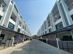  ให้เช่า บ้านทาวน์โฮม  3ชั้น โครงการCordiz อุดมสุข39