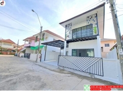 รถมือสอง อสังหาริมทรัพย์ บ้าน ปี 0 