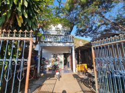 ขายด่วน บ้าน 2 ชั้น 28  ตร.วา   ติดถนนซอยหลัก ซ.ประชาอุทิศ 54   ZTK171