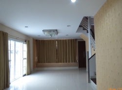 ให้เช่าโฮมออฟฟิศ 3ชั้น โครงการโพธิ์แก้วเพลส ลาดพร้าว101 บึ่งกุ่ม