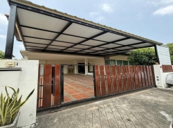 PO1024 ให้เช่า บ้านเดี่ยว หมู่บ้าน วิลล่า อะคาเดีย ศรีนครินทร์ (Villa Arcadia Srinakarin)