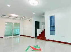 รถมือสอง อสังหาริมทรัพย์ บ้าน ปี 0 