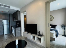  ให้เช่า condominium beachfront jomtien. ติดทะเล พร้อมเฟอร์ ครบ