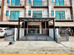 ขายถูก ทาวน์โฮม3ชั้น 18.1ตรว. โครงการบ้านกลางเมือง พหลโยธิน50  