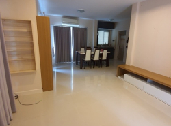 รถมือสอง อสังหาริมทรัพย์ บ้าน ปี 0 