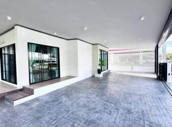 รถมือสอง อสังหาริมทรัพย์ บ้าน ปี 0 