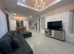 บ้านเช่า โครงการ เดอะบูเลอวาร์ด ศรีราชา บ้านสวย 3 นอน TP-H0900