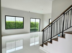 รถมือสอง อสังหาริมทรัพย์ บ้าน ปี 0 