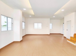 รถมือสอง อสังหาริมทรัพย์ บ้าน ปี 0 