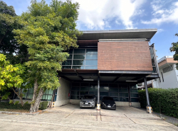 ขาย ออฟฟิศ โครงสร้างเหล็กสไตล์  Industrial Loft อาคารสํานักงาน พระราม 9 800 ตรม 175 ตรว สวย