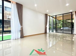 รถมือสอง อสังหาริมทรัพย์ บ้าน ปี 0 