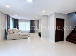 รถมือสอง อสังหาริมทรัพย์ บ้าน ปี 0 