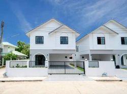 บ้านสร้างใหม่ สไตล์โมเดิร์น ทำเลดี เนื้อที่กว้าง หางดง 