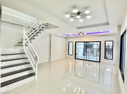 รถมือสอง อสังหาริมทรัพย์ บ้าน ปี 0 