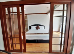 Waterford Sukhumvit 30 convenient beautiful view 44th floor BTS Phrom Phong