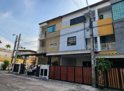 BH3312 ให้เช่าโฮมออฟฟิศ 3 ชั้น หมู่บ้านสารินวิซ แบริ่ง ใกล้ BTS แบริ่ง