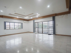 รถมือสอง อสังหาริมทรัพย์ สำนักงาน ปี 0 